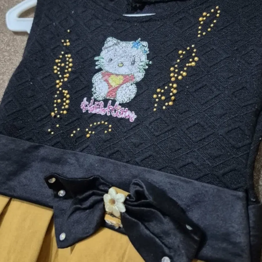 دوعدد سارافون بچگانه