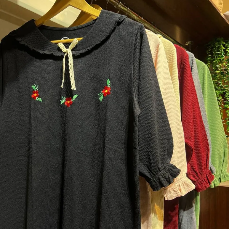 بلوز گلدوزی یقه ب ب