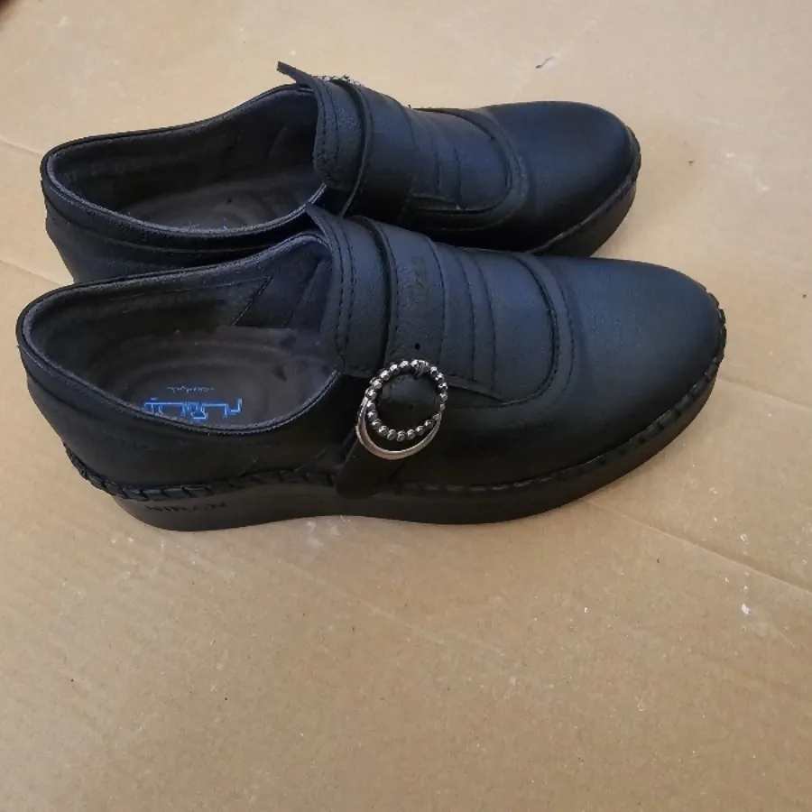 کفش زنانه سایز 37 طبی