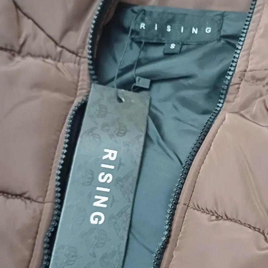 پافر شکلاتی تگ دار