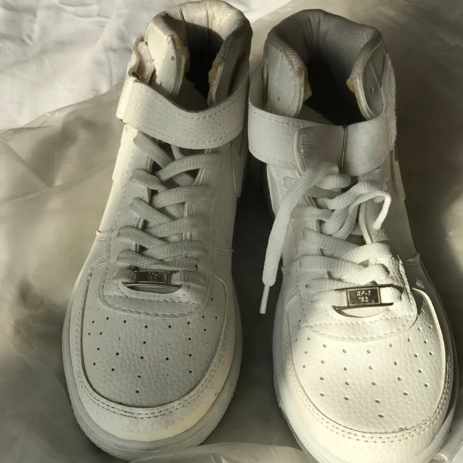 کتونی نایک ایرفورس ساقدار