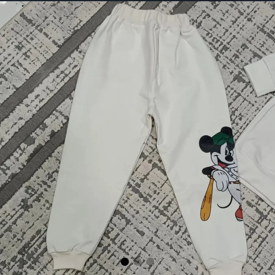 دورس و شلوار میکی موس