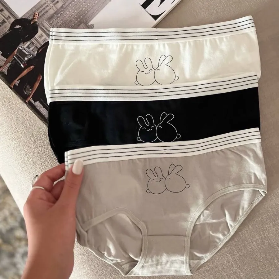 شورت عروسکی