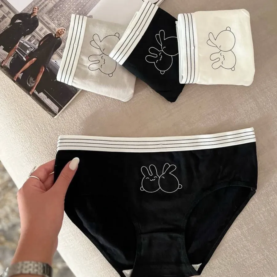 شورت عروسکی