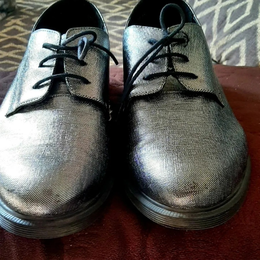 کفش نیو لوک