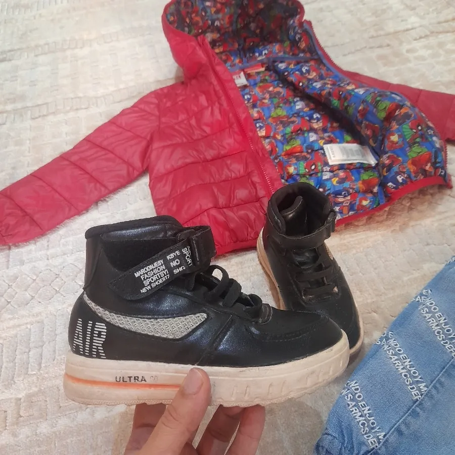 کفش و لباس بچه خارجی