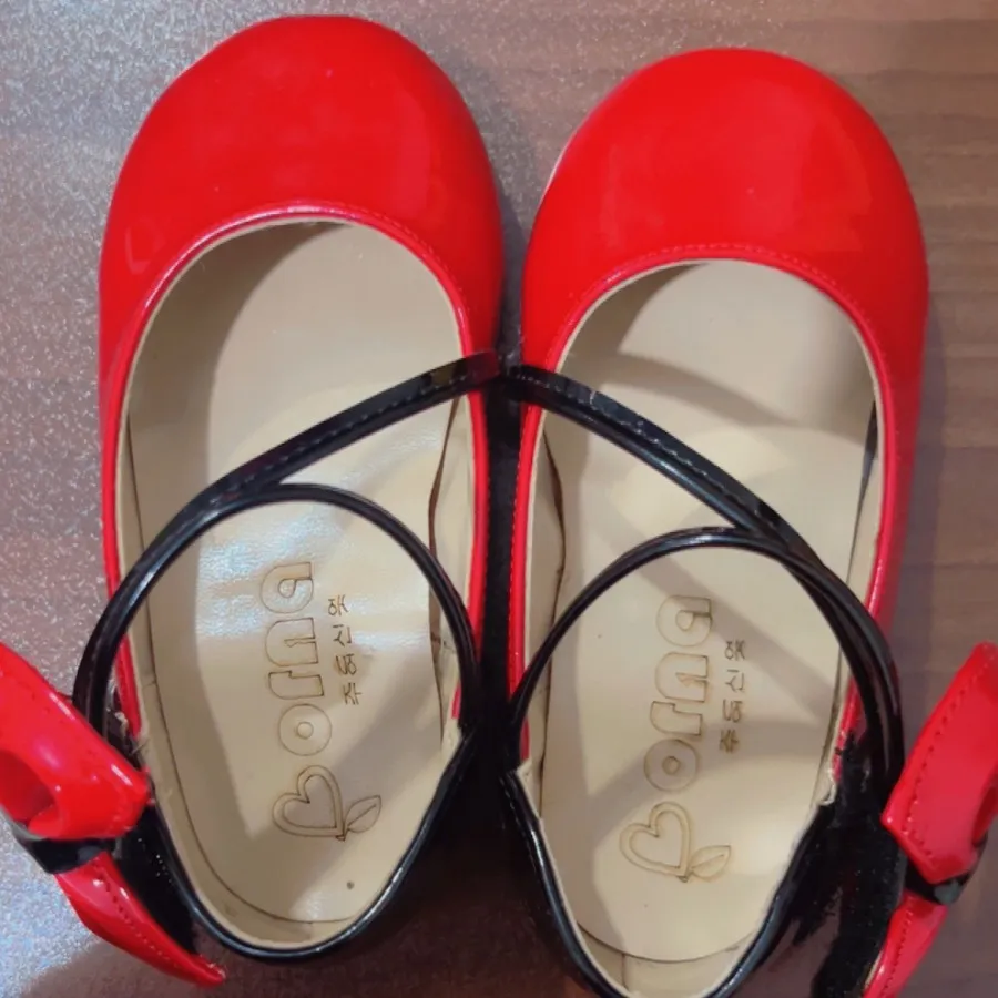 کفش دخترانه نو