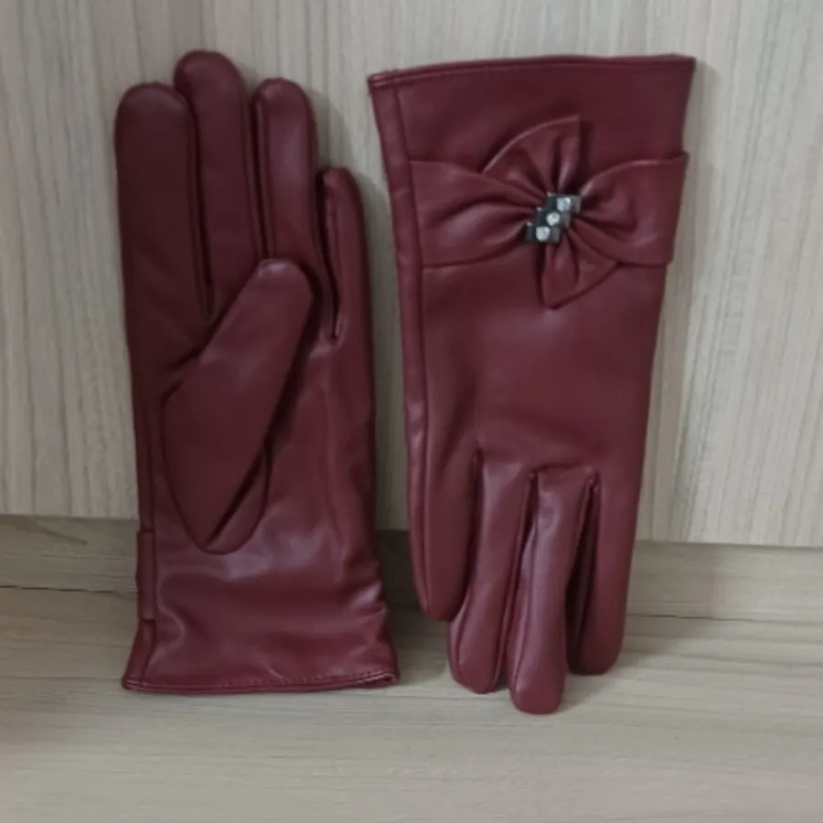 دستکش زنانه