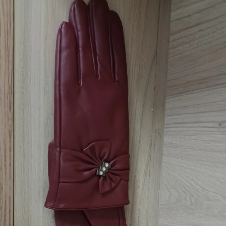 دستکش زنانه