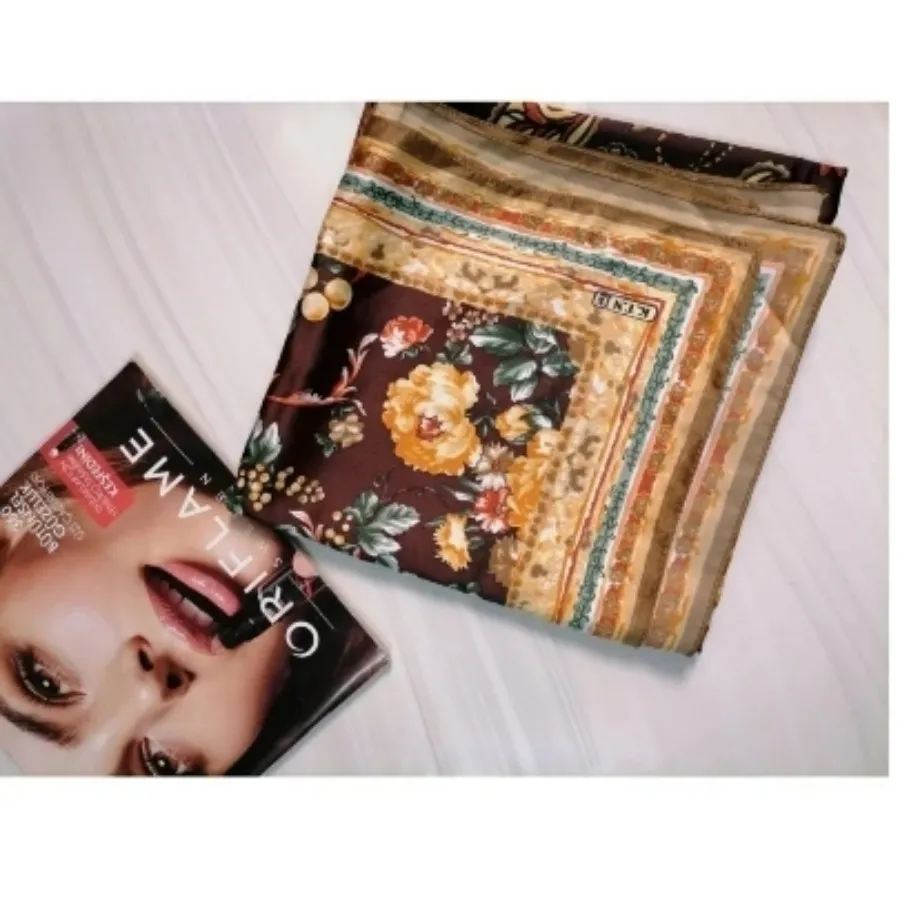 مینی اسکارف