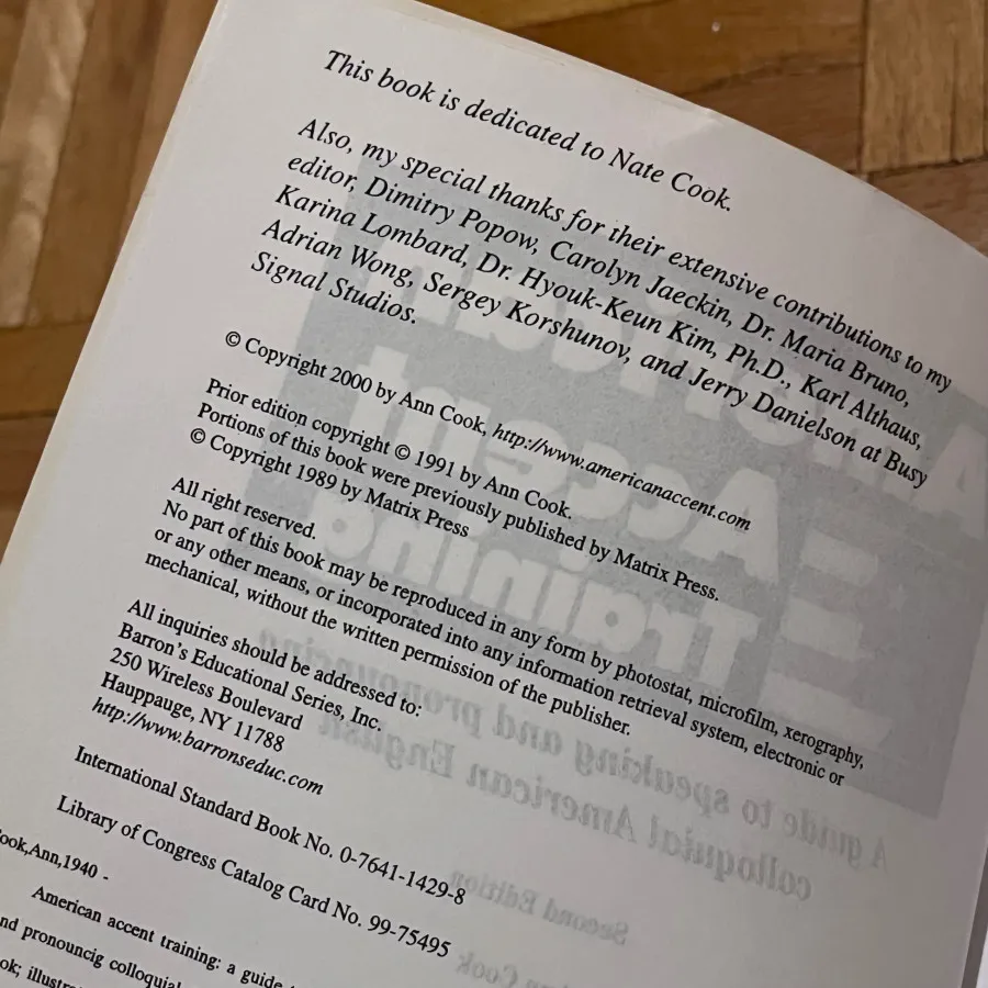 کتاب American accent