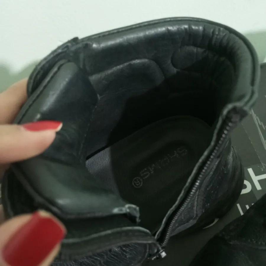 نیم بوت چر م زنانه