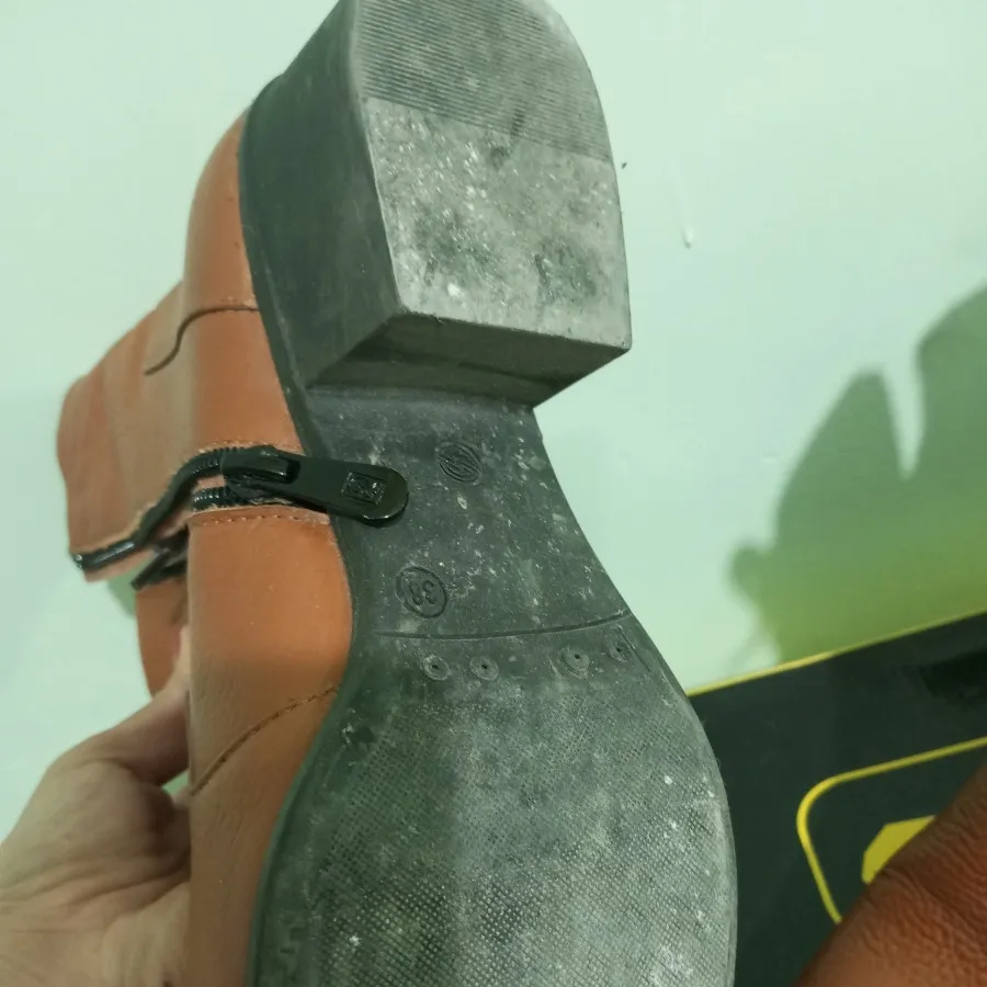 نیم بوت زنانه چر م