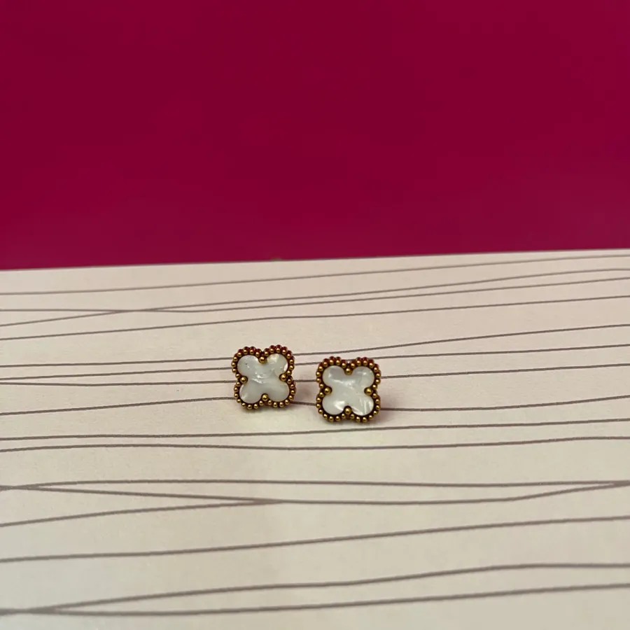 گوشواره ونکلیف