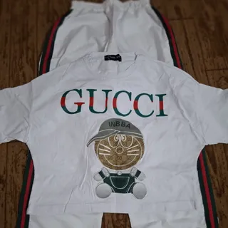 تیشرت و شلوار