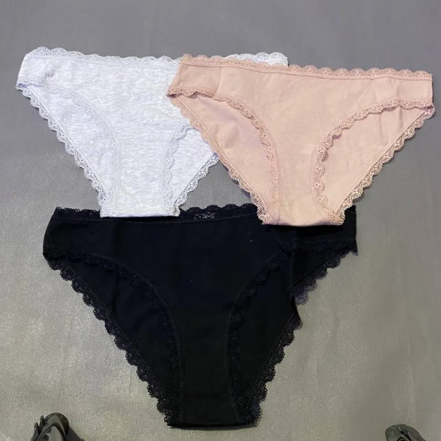 شورت اورجینال لفتینز