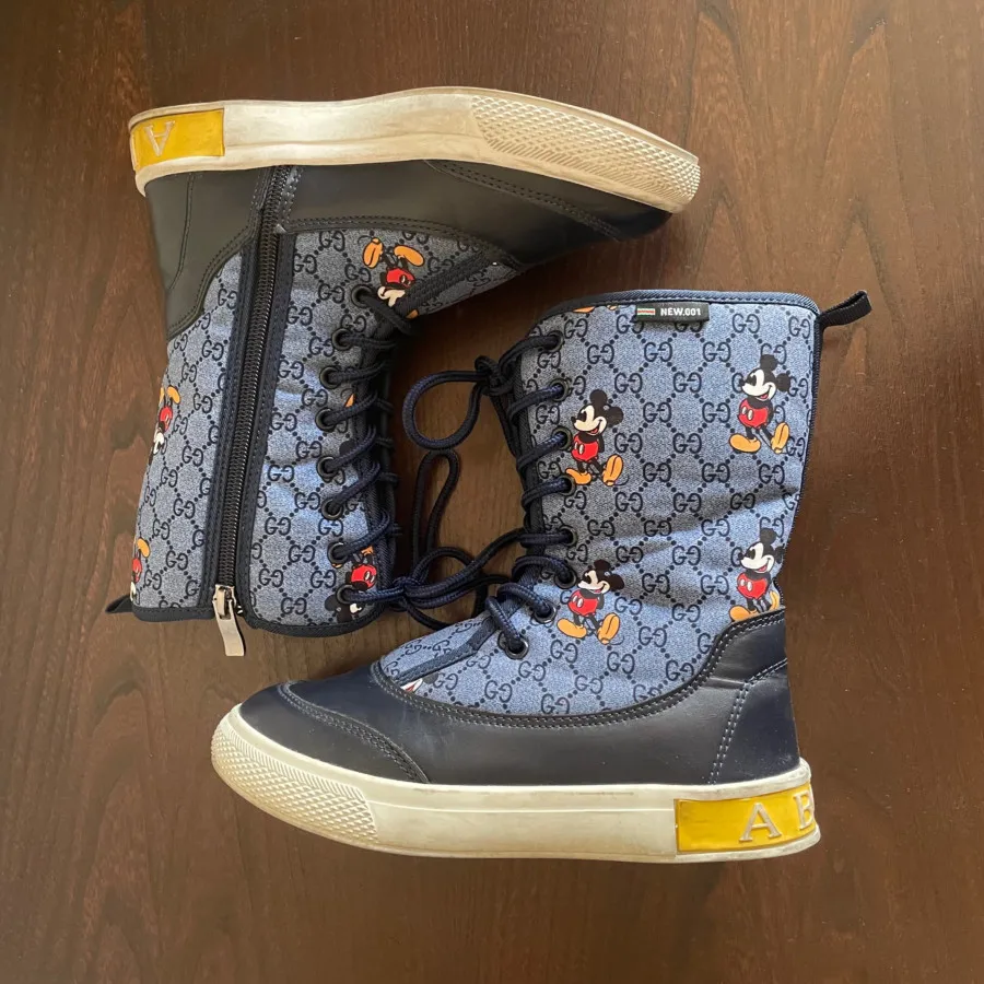 پوتین بچگانه میکی موس