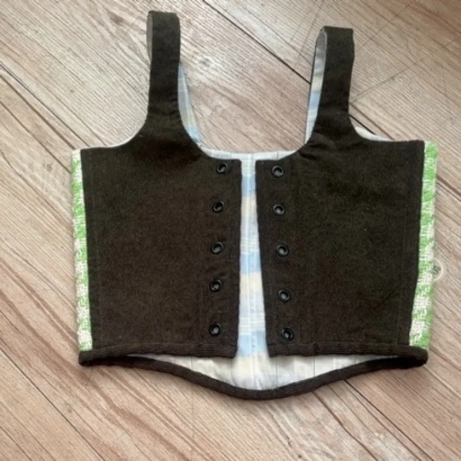 کرست فنر دوزی شده