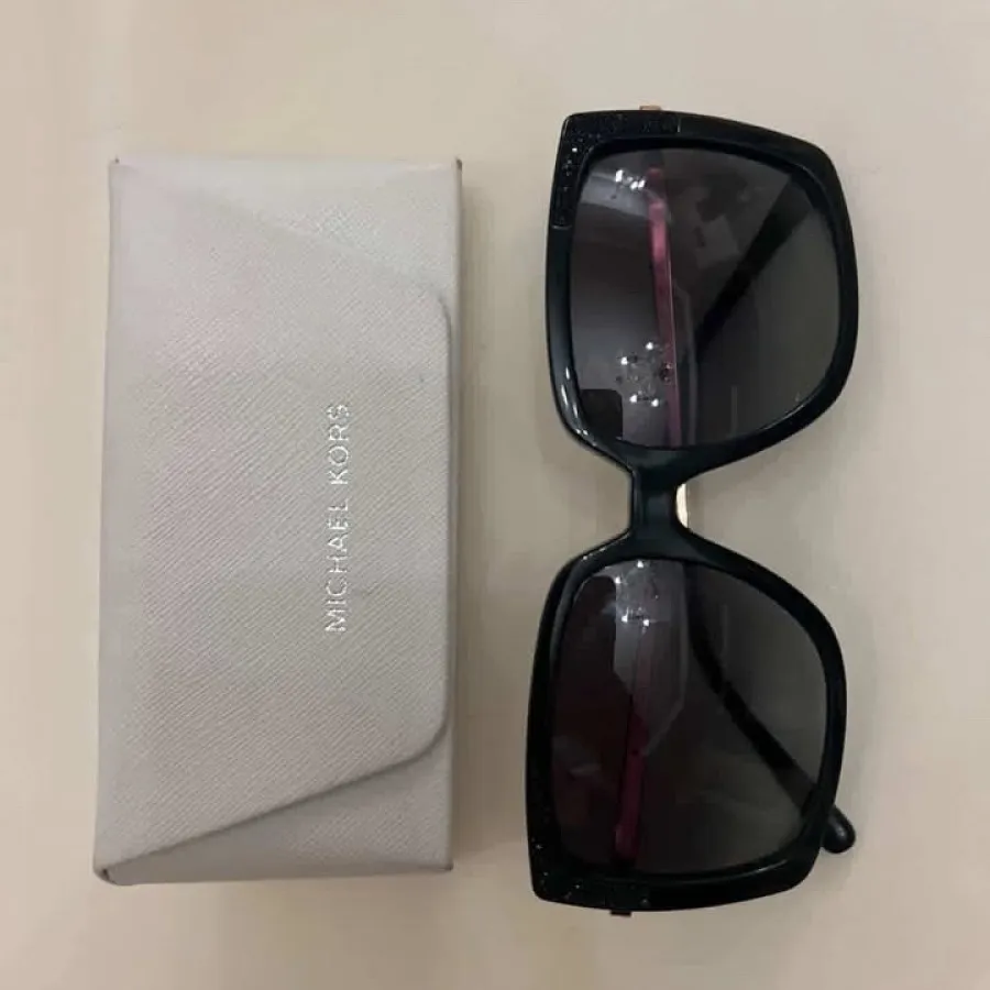 عینک برند مایکل کورس