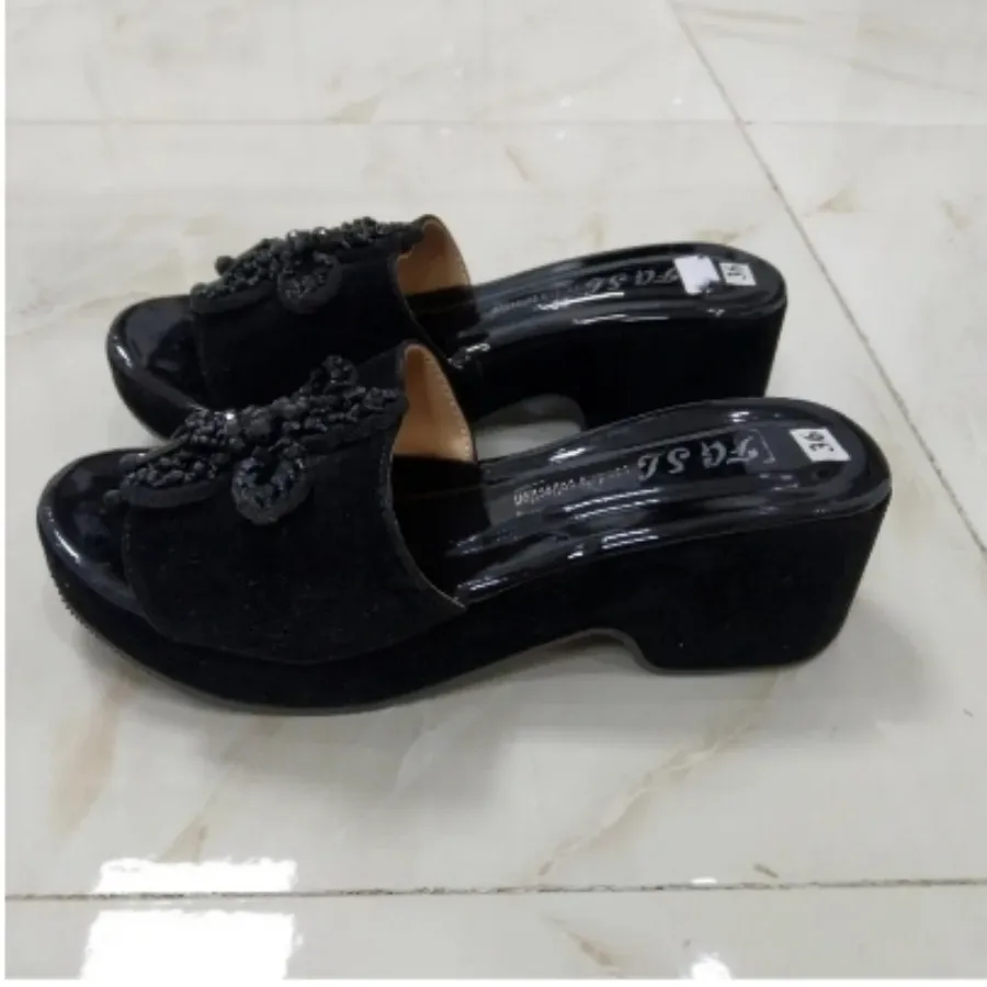 صندل زنانه مشکی