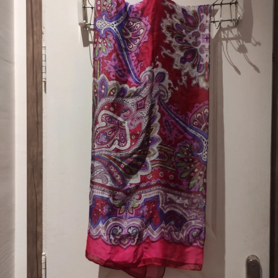 روسری حریر ابریشمی بزرگ