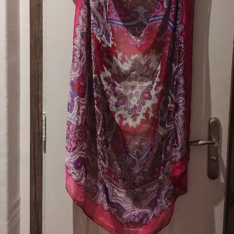 روسری حریر ابریشمی بزرگ