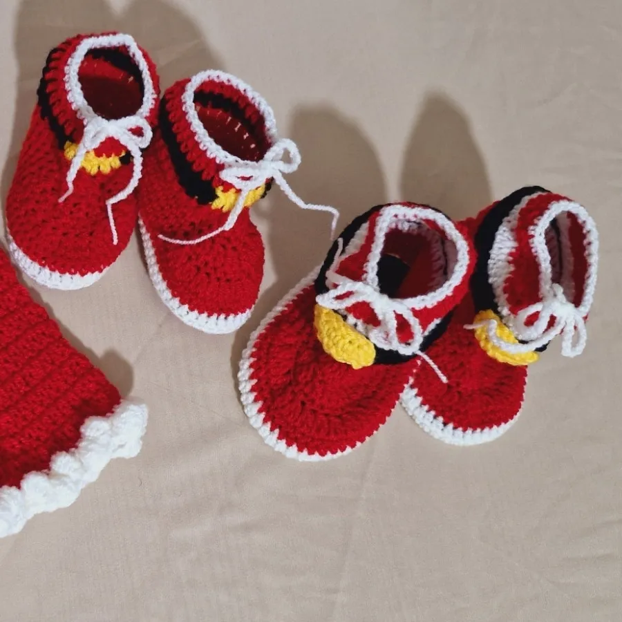 کفش و کلاه کریسمسی