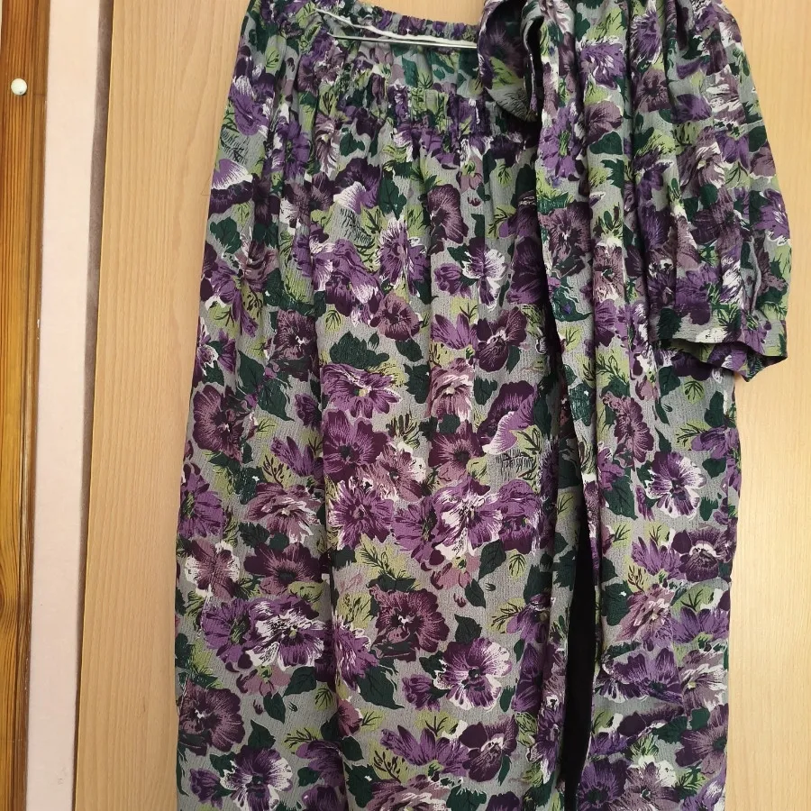 بلوز و دامن ست زنانه