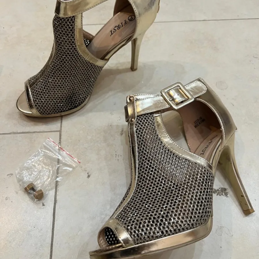 کفش مجلسی فرست