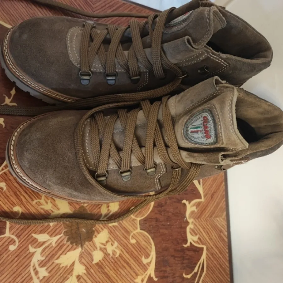 نیم بوت خارجی