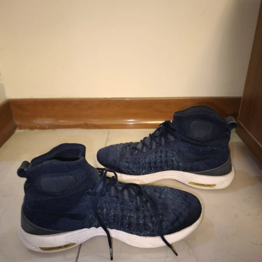 کفش کتونی Nike اصل