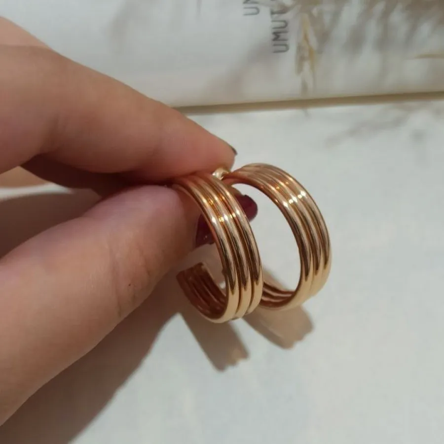 گوشواره جذاب و زیبا