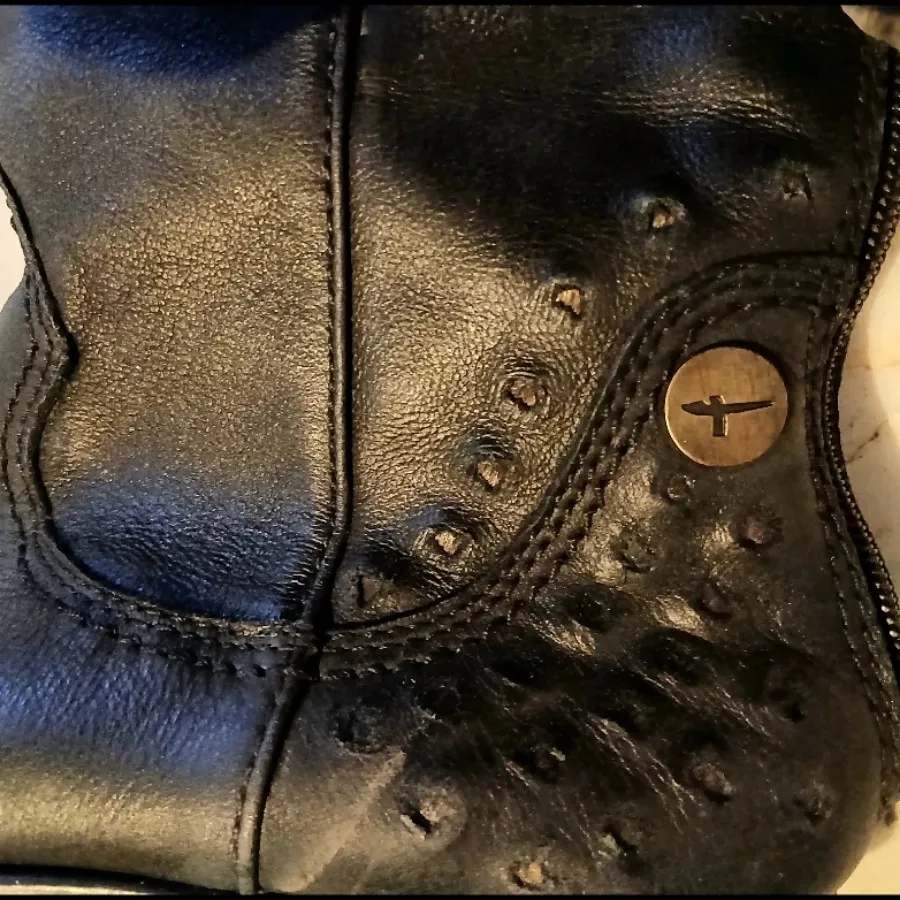 بوت اورجینال tomaris