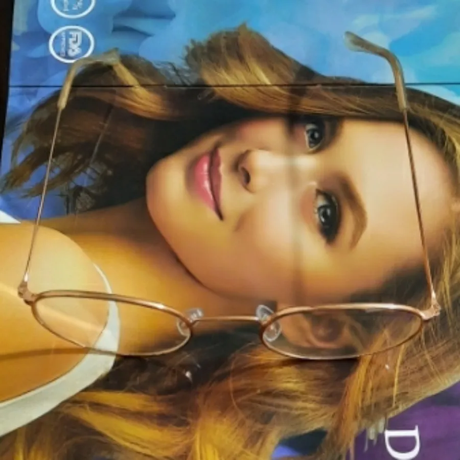 عینک فریم دار