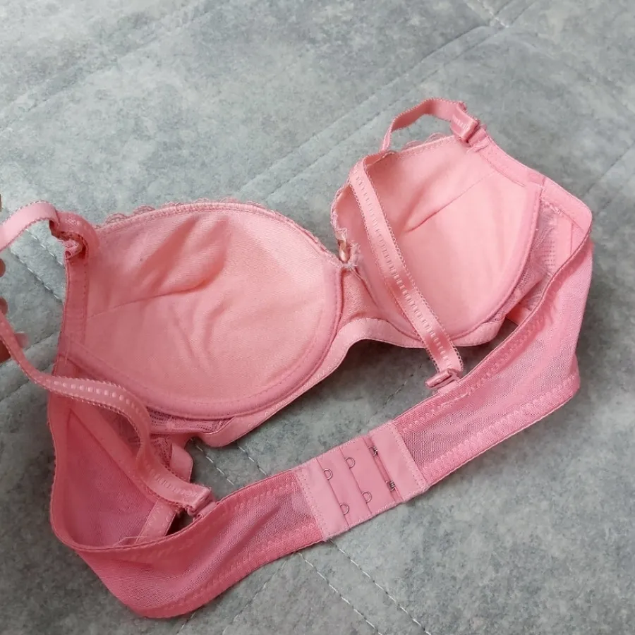 سوتین مارکدار