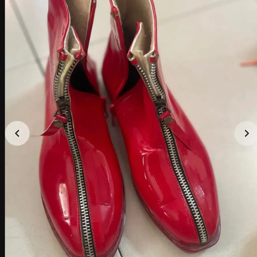 نیم بوت قرمز ورنی خارجی