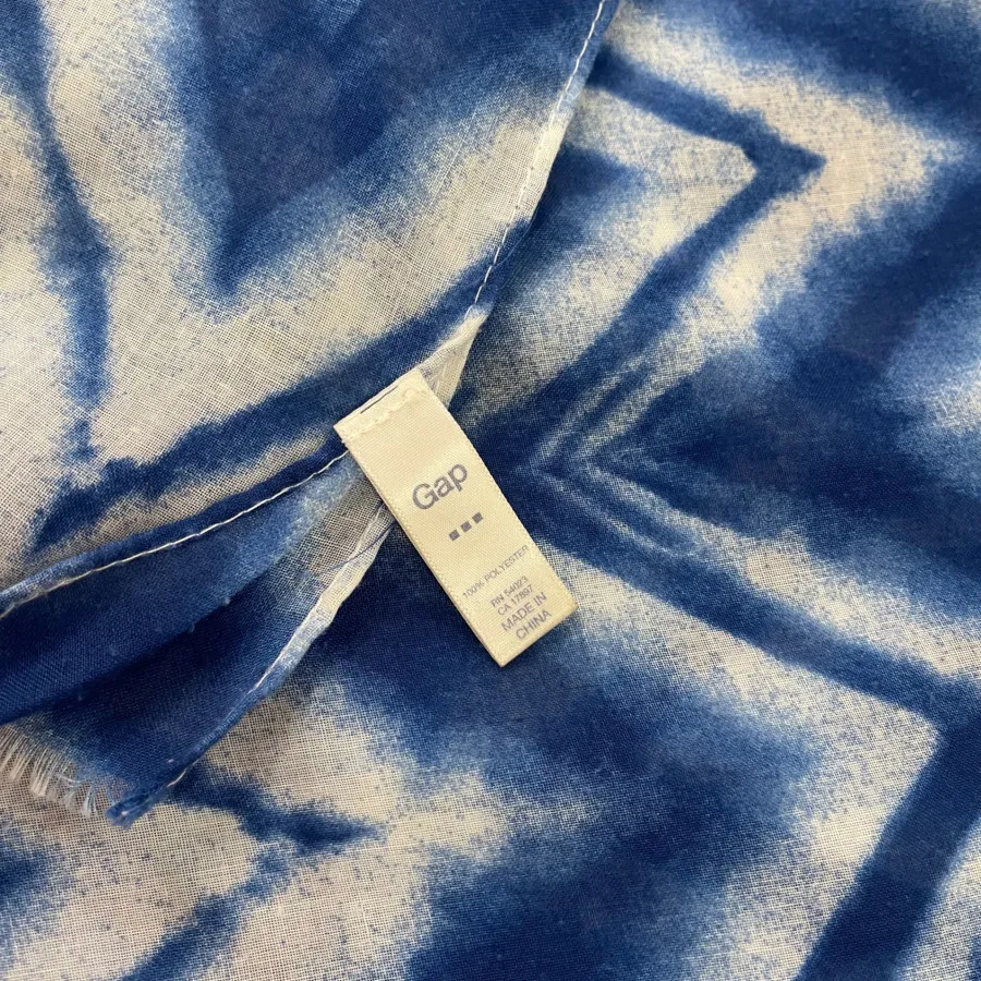 شال GAP آمریکایی