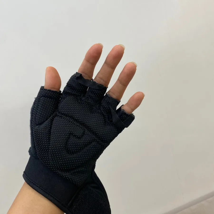 دستکش بدنسازی