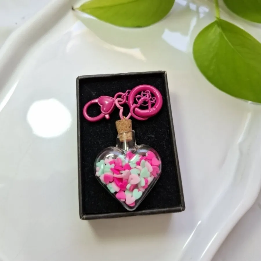 جاسویچی و آویز قلب