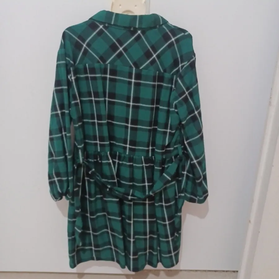 پیراهن دخترانه