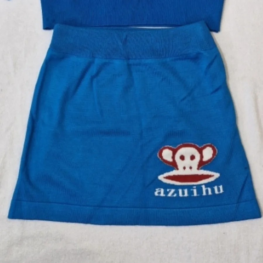 ست لباس و دامن زنانه