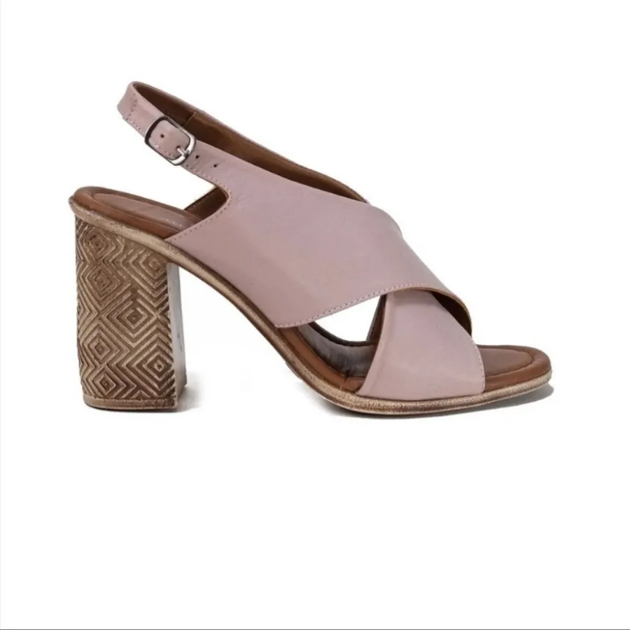 صندل چرم صورتی ترک سایز38