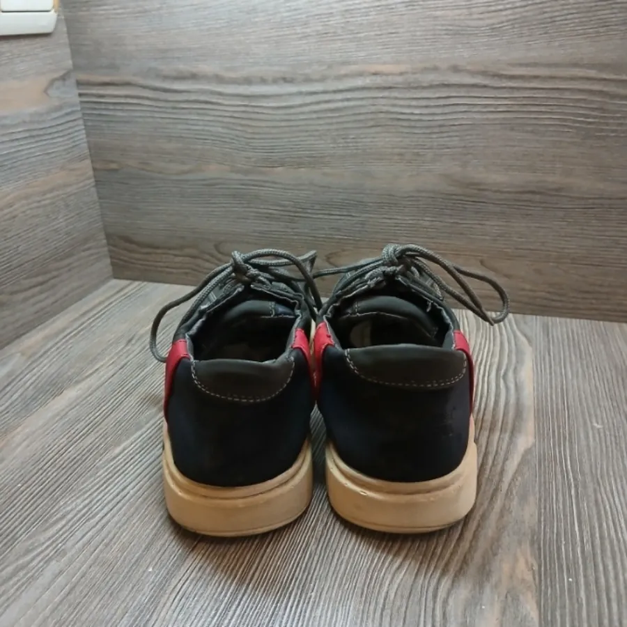 کتونی پسرانه