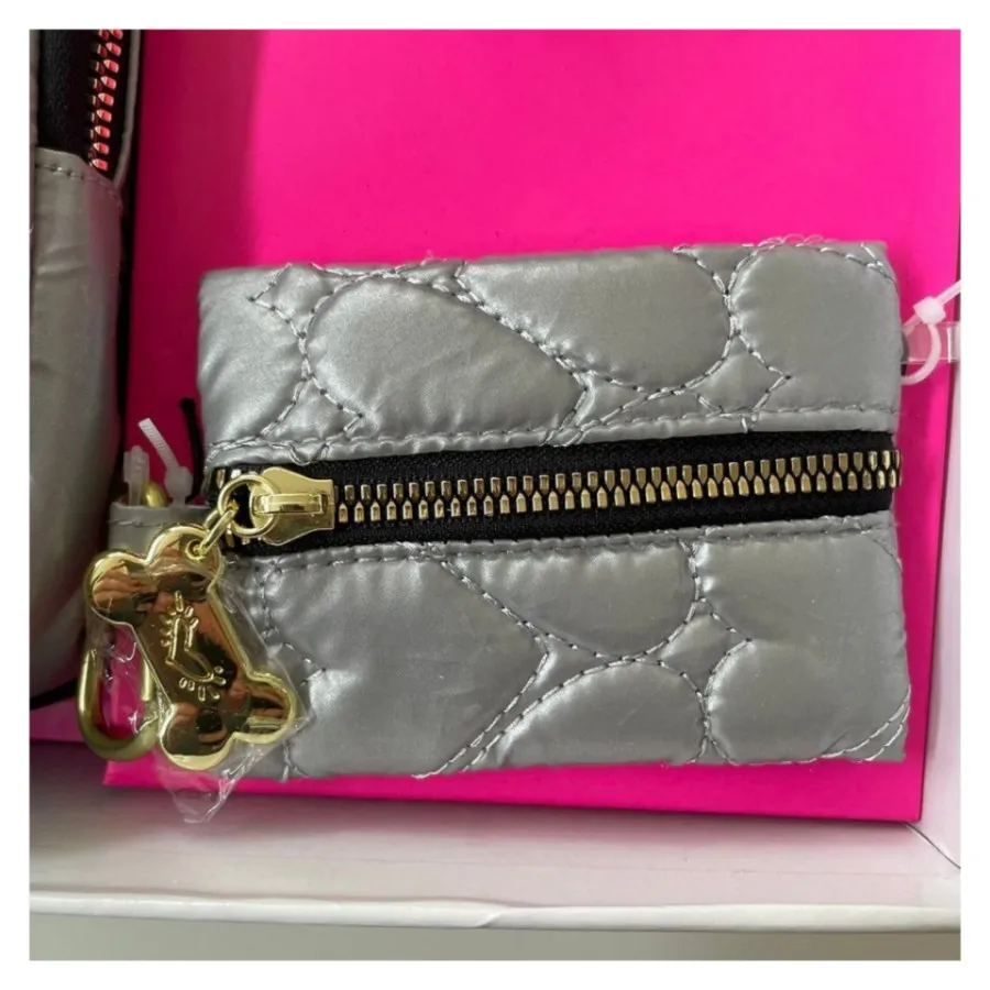 کیف برند Betsey