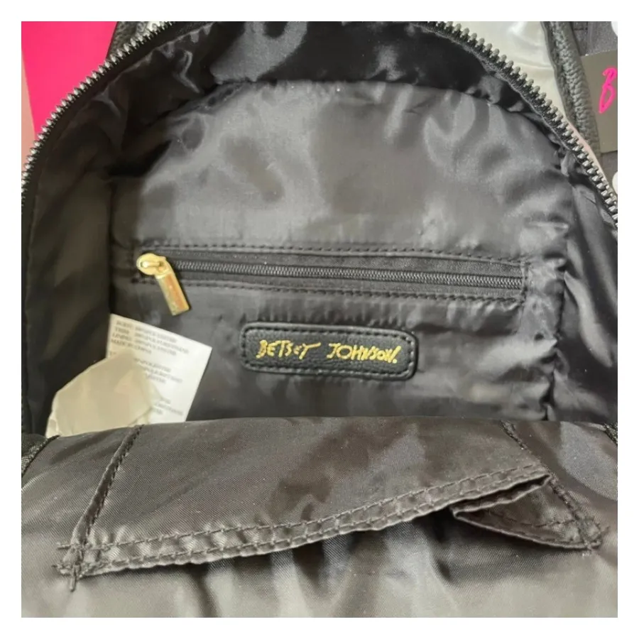 کیف برند Betsey