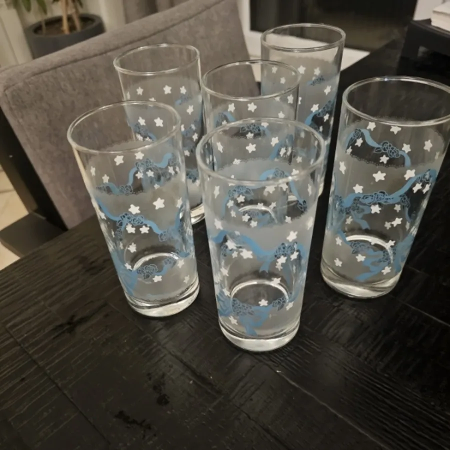 6عدد لیوان اندونزی