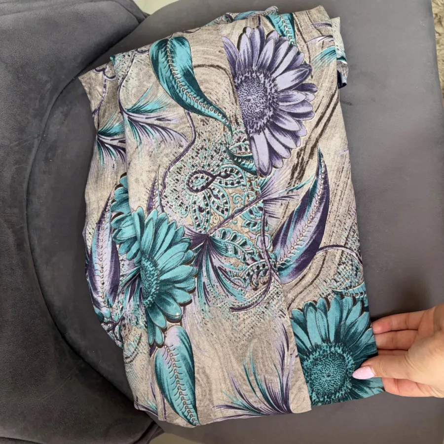 سه عدد چادر رنگی