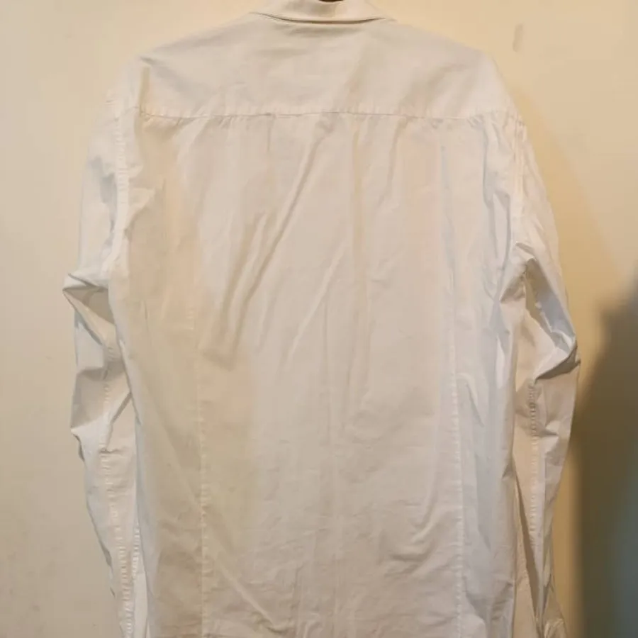 پیراهن سفید