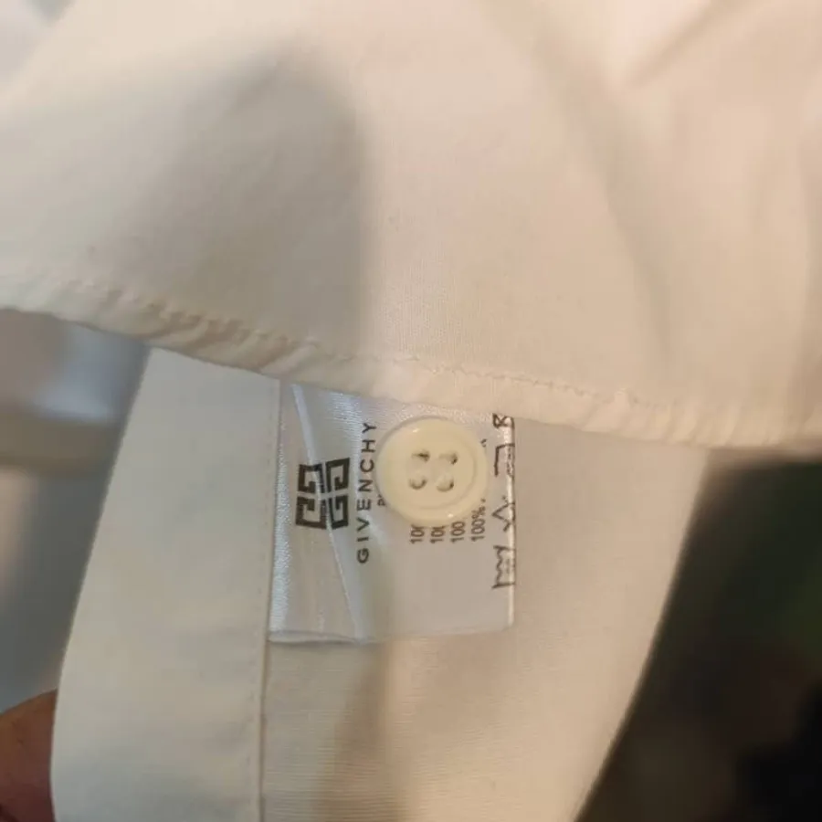 پیراهن سفید