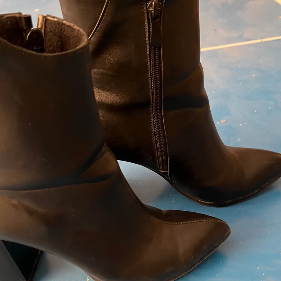 پوتین نیم بوت سایز 37-38